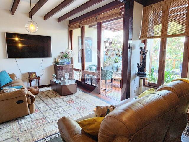 Casa para Venda em Santana de Parnaíba - 5