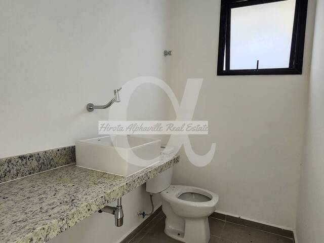 Casa para Venda em Santana de Parnaíba - 3