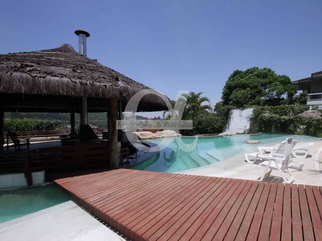 Casa para Venda em Santana de Parnaíba - 3