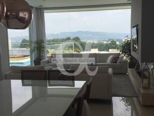 Casa para Venda em Santana de Parnaíba - 3