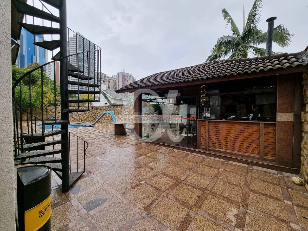 Casa à venda com 4 quartos, 470m² - Foto 3