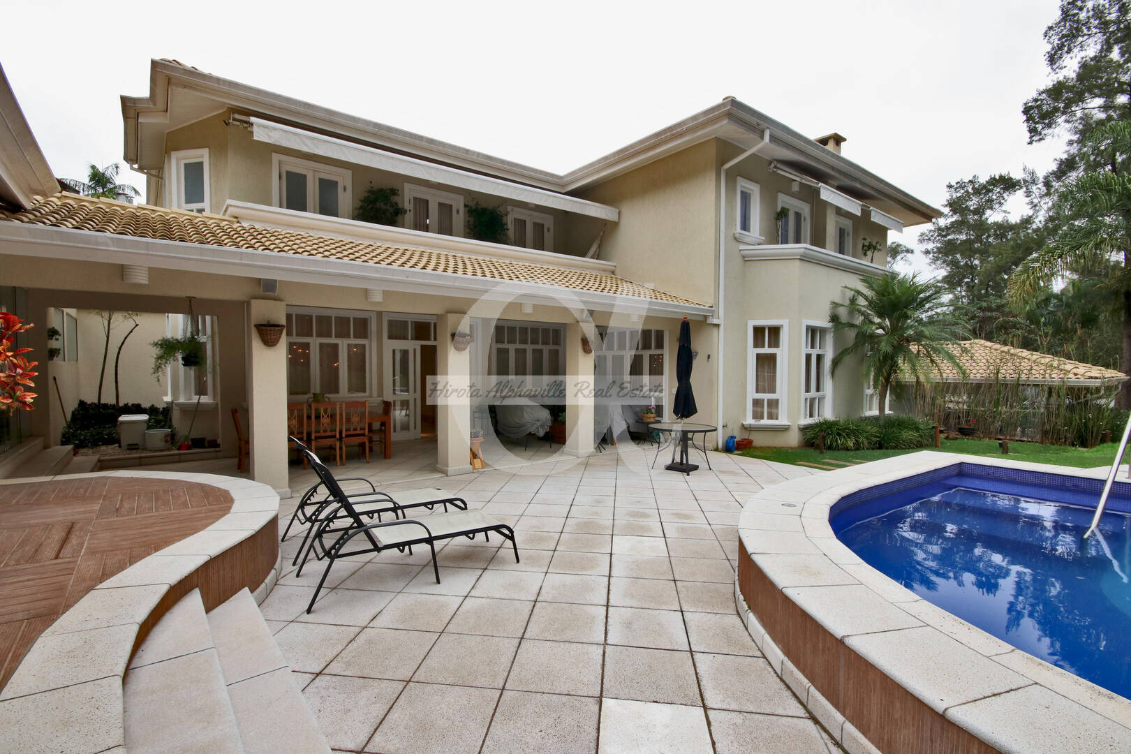 Casa, 5 quartos, 597 m² - Foto 1