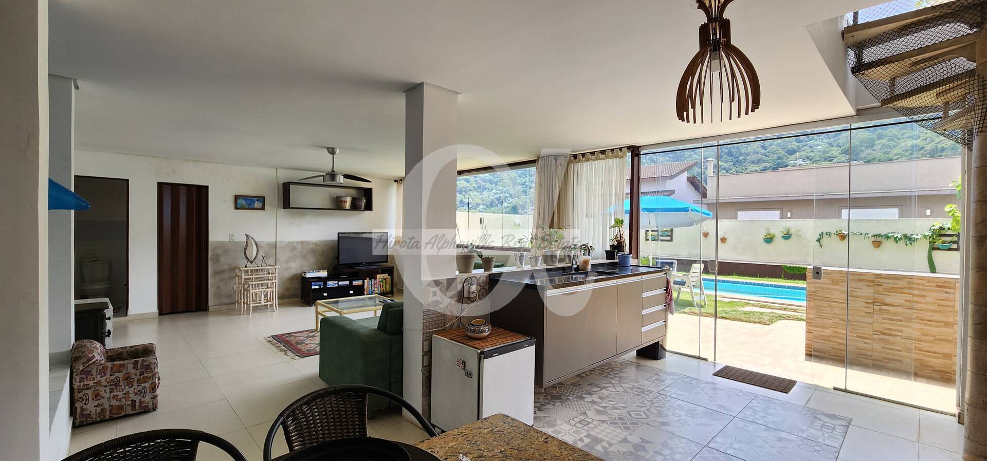 Casa, 5 quartos, 330 m² - Foto 4