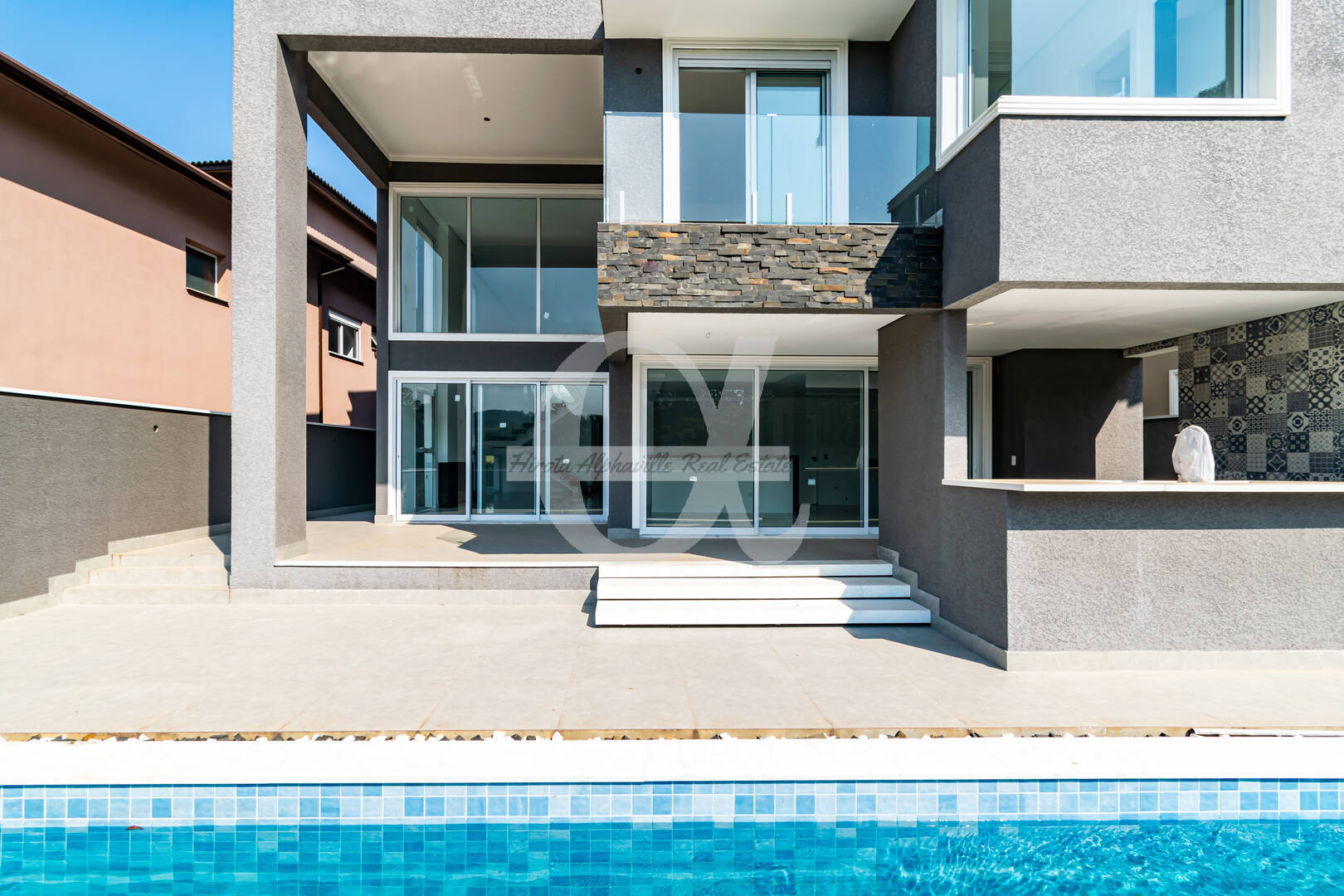 Casa, 4 quartos, 325 m² - Foto 1