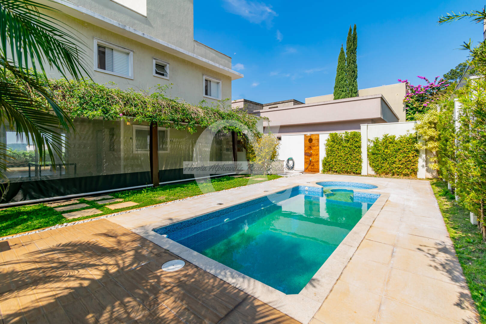 Casa, 3 quartos, 245 m² - Foto 24