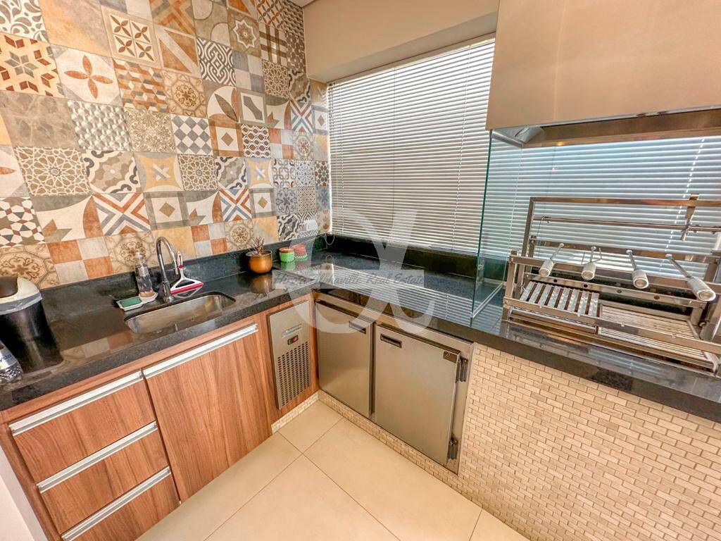 Casa à venda com 4 quartos, 350m² - Foto 14