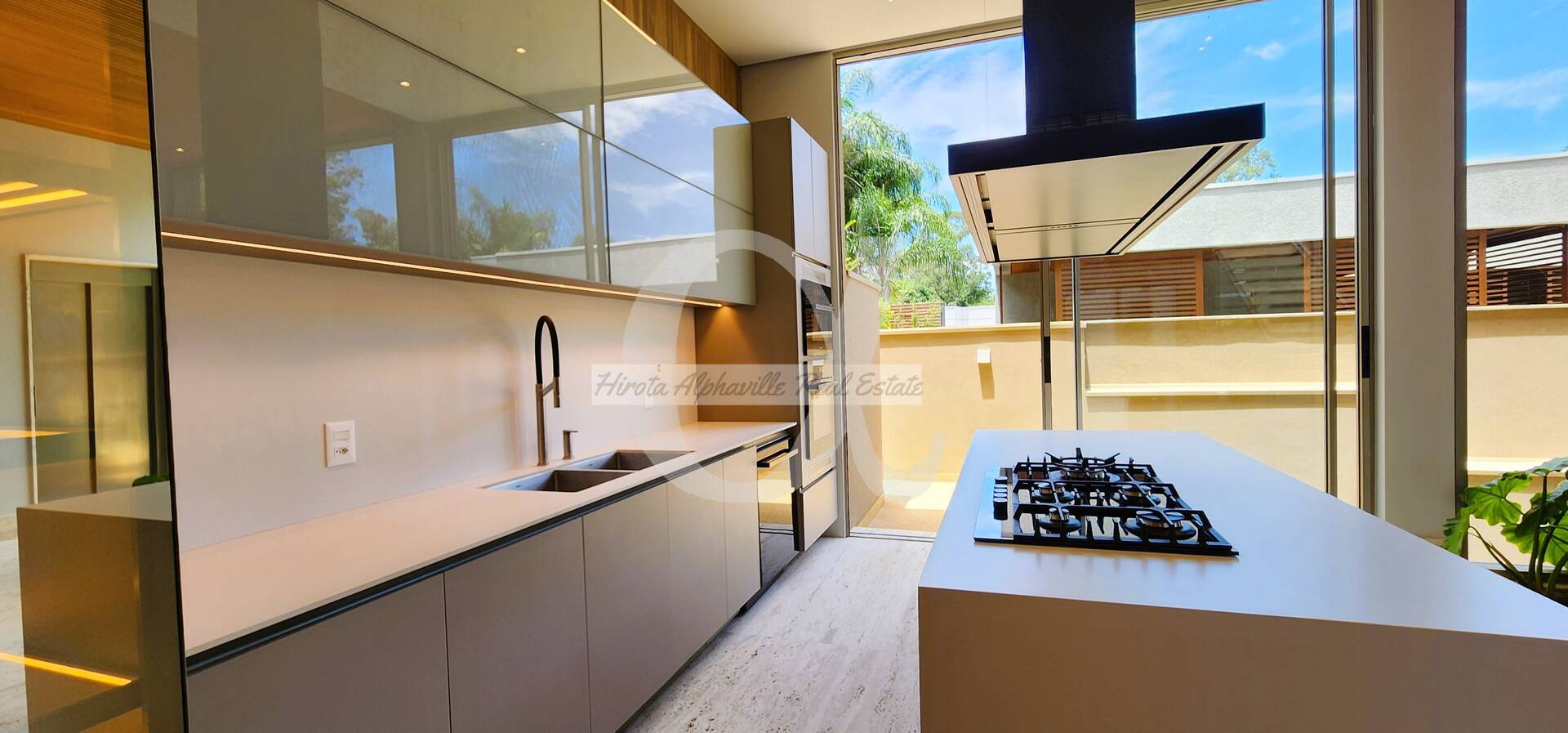 Casa, 5 quartos, 931 m² - Foto 2