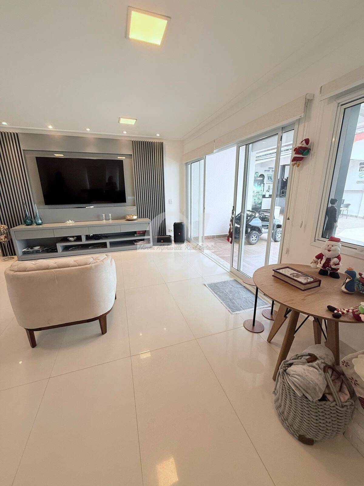 Casa, 4 quartos, 300 m² - Foto 1