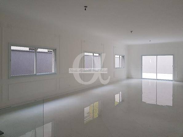 Casa, 3 quartos, 303 m² - Foto 1