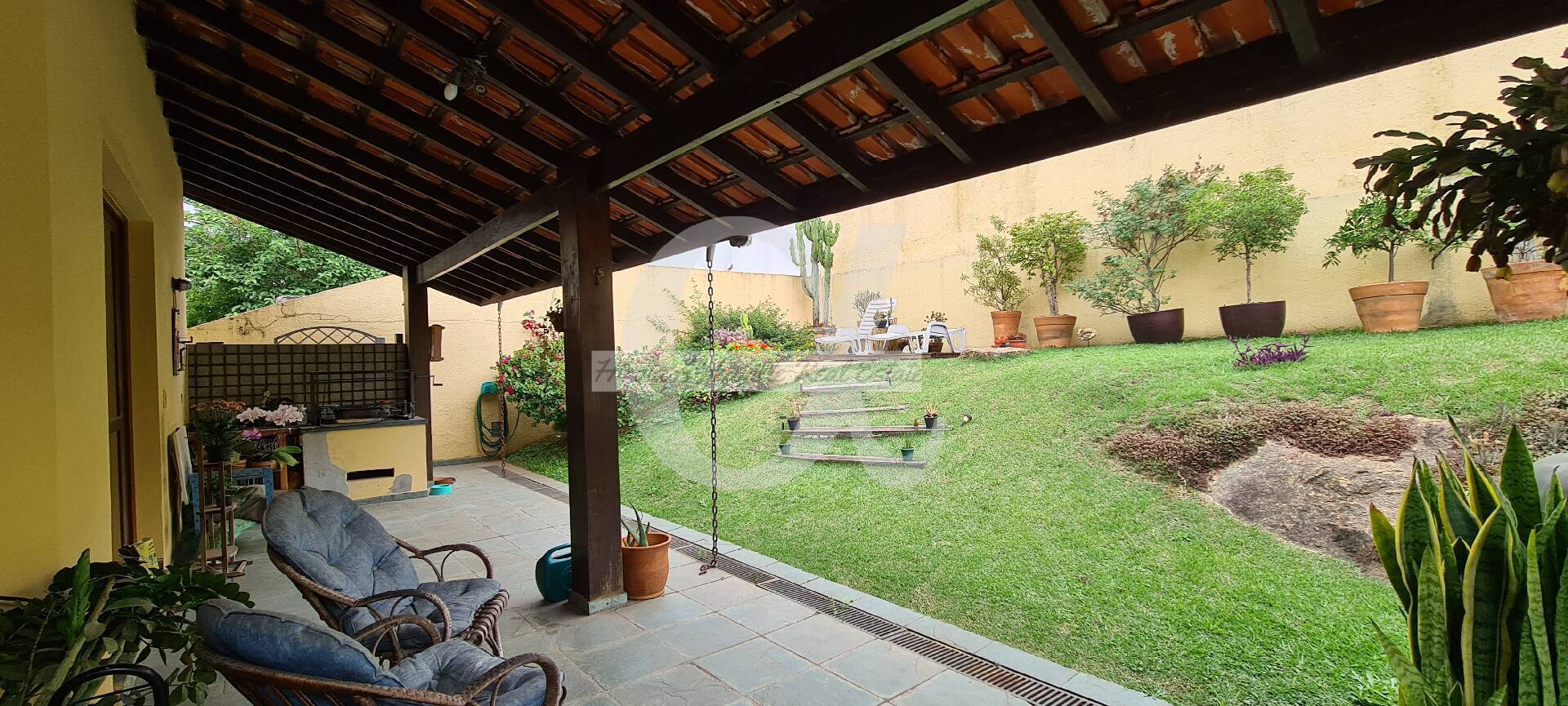 Casa, 2 quartos, 325 m² - Foto 1