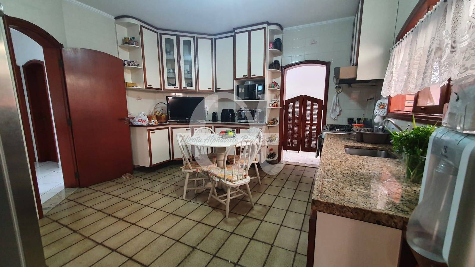 Casa, 4 quartos, 300 m² - Foto 9