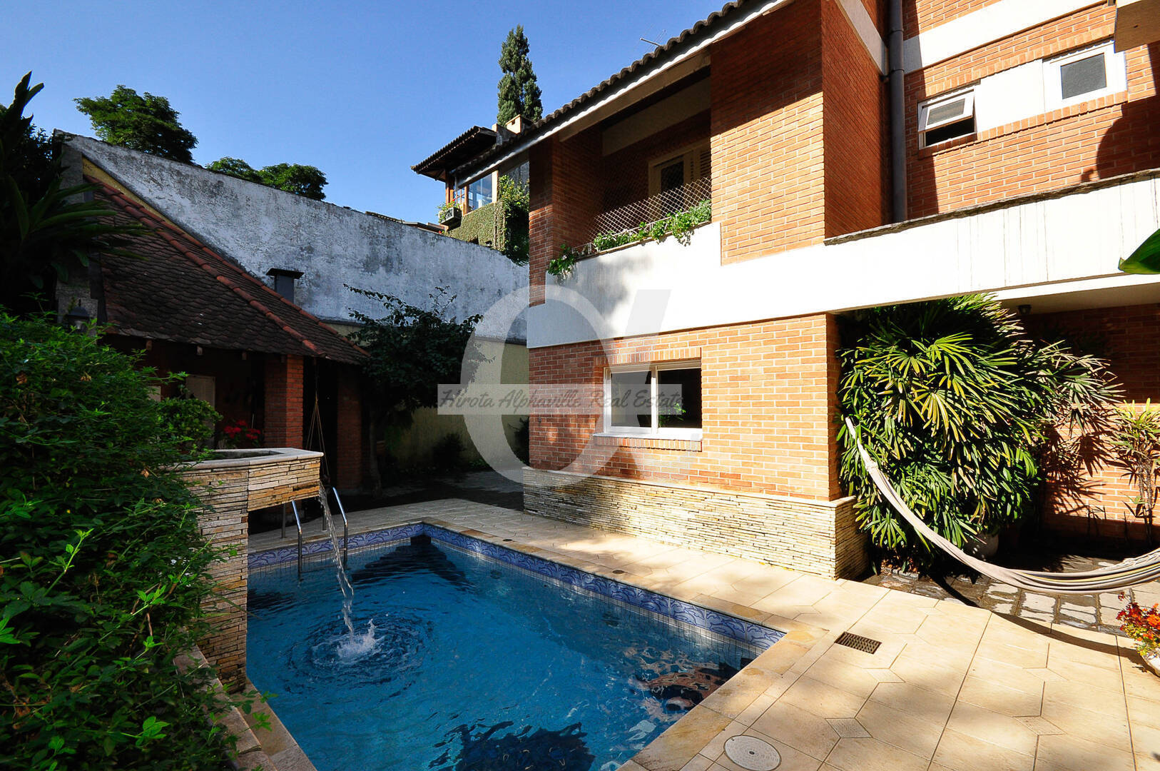 Casa à venda com 4 quartos, 430m² - Foto 2