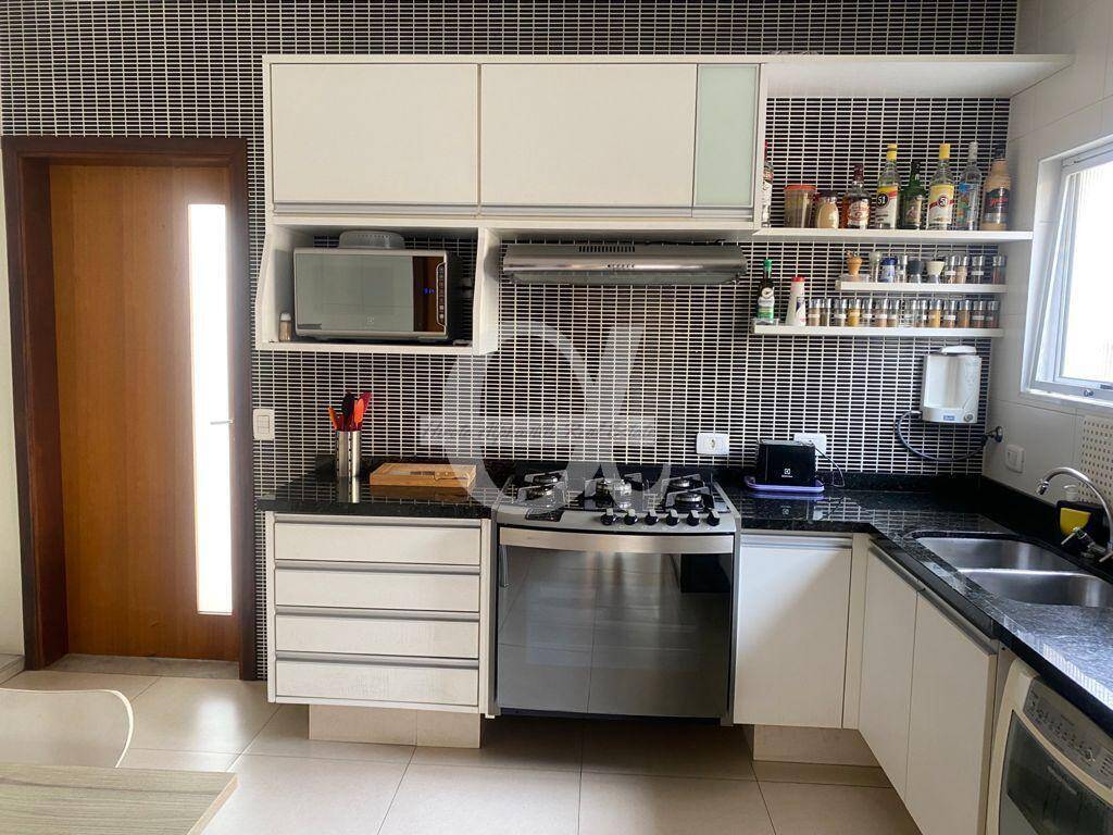 Casa, 4 quartos, 270 m² - Foto 11