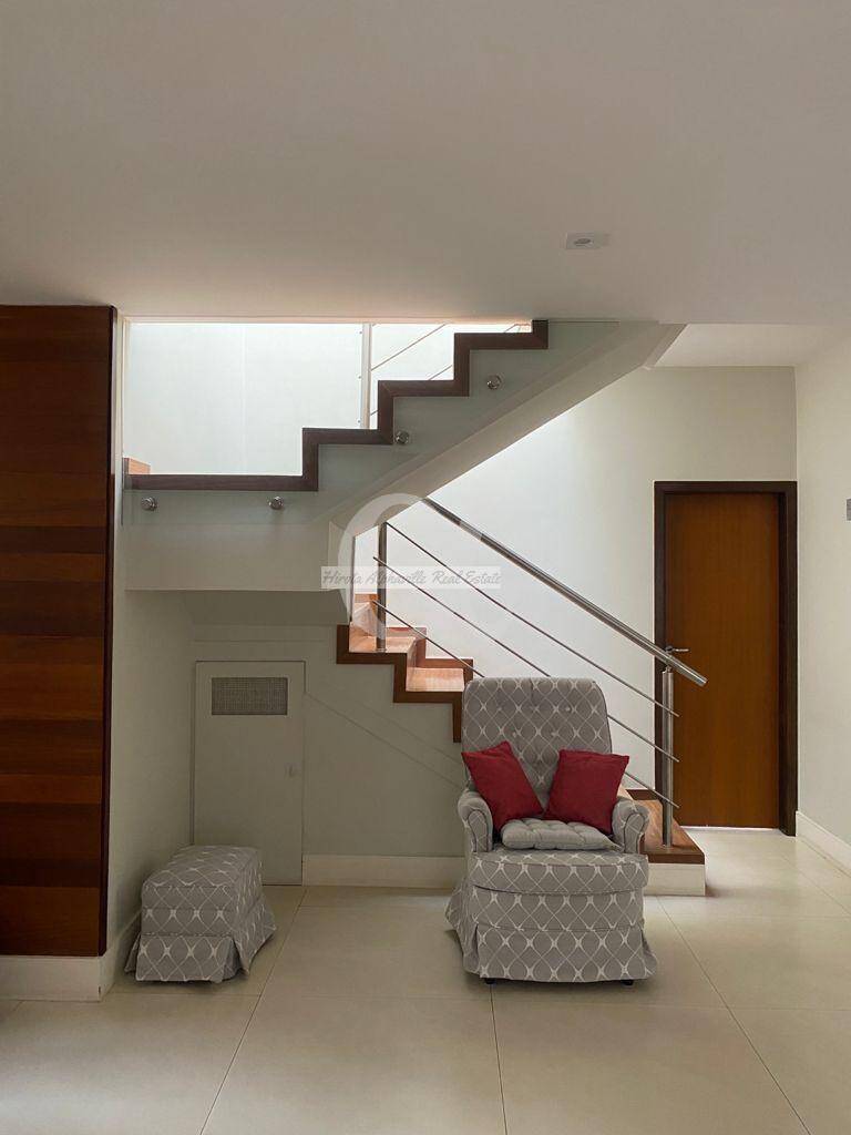 Casa, 4 quartos, 270 m² - Foto 13